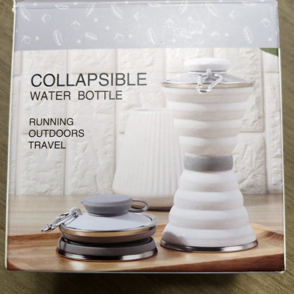 New in box Collapsible Water Bottle Cup Travel Mug Silicone
